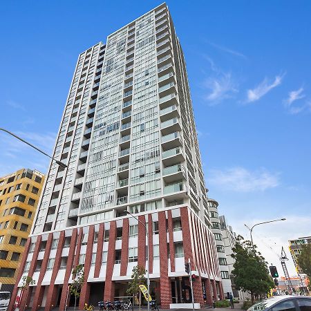 Gadigal Groove - Modern And Bright 3Br Executive Apartment In Zetland With Views Сідней Екстер'єр фото
