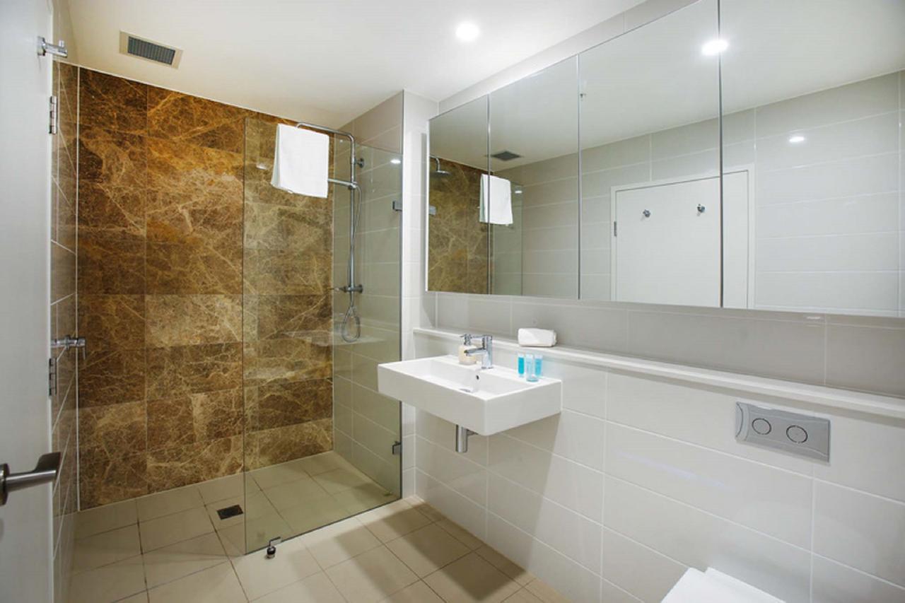 Gadigal Groove - Modern And Bright 3Br Executive Apartment In Zetland With Views Сідней Екстер'єр фото